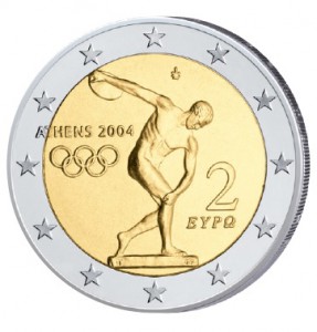 Griechenland gab die erste 2 Euro-Gedenkmünze überhaupt heraus, der Anlass: Olympische Sommerspiele 2004 in Athen. Zu sehen ist der Diskobolos (Diskuswerfer) des antiken Bildhauers Myron (5. Jahrhundert v. Christus)