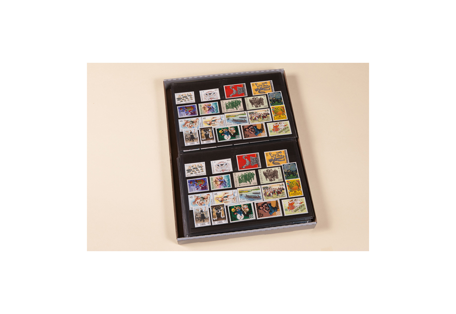 Briefmarken CEPT 22 Ausgaben aus 1981 postfrisch per 20 Stück